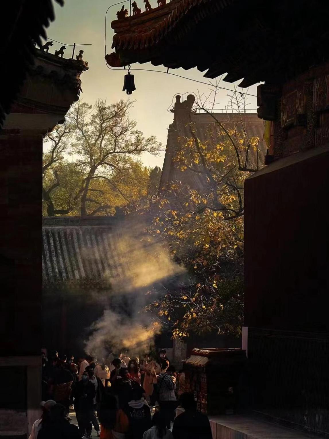 Happy Dragon Courtyard- Newly Renovated With French Windows, Near Tian'Anmen Forbidden City,Lama Temple And Heaven Temple, 3Minutes Walk From Subway,Fluent English Speaking With Tourist Sights Tickets Service ,Free Coffee &Laundry Service Пекин Екстериор снимка