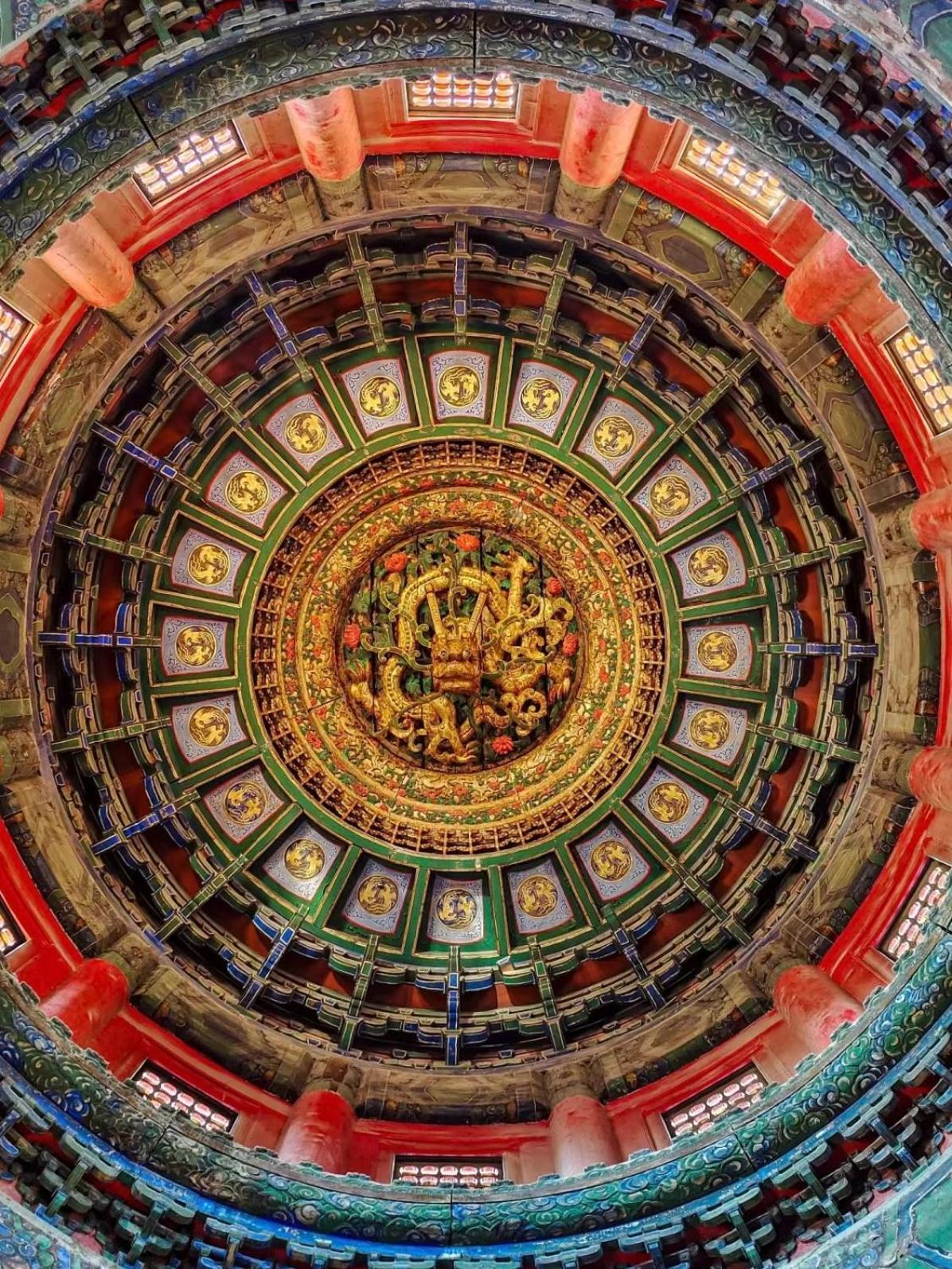 Happy Dragon Courtyard- Newly Renovated With French Windows, Near Tian'Anmen Forbidden City,Lama Temple And Heaven Temple, 3Minutes Walk From Subway,Fluent English Speaking With Tourist Sights Tickets Service ,Free Coffee &Laundry Service Пекин Екстериор снимка
