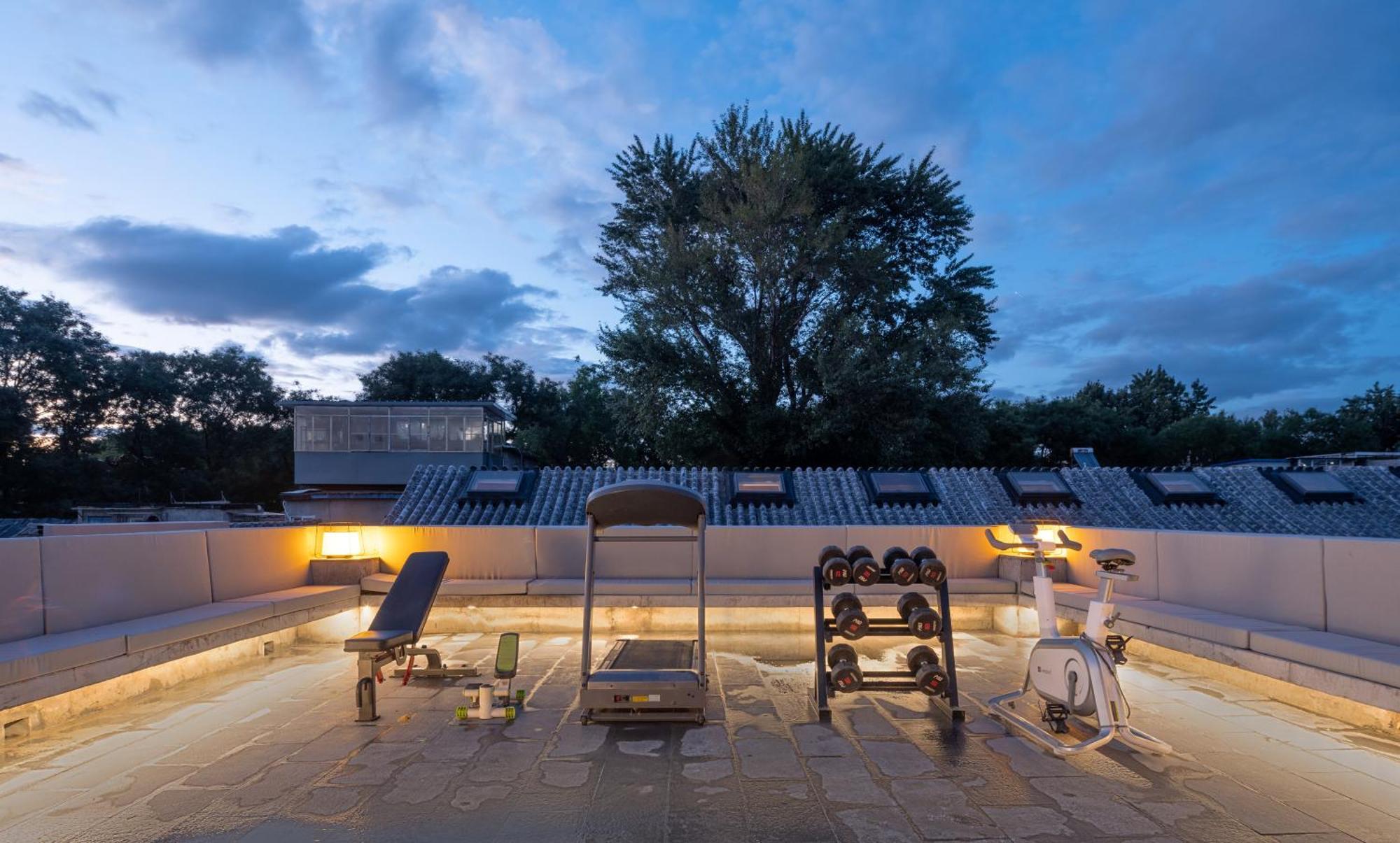 Happy Dragon Courtyard- Newly Renovated With French Windows, Near Tian'Anmen Forbidden City,Lama Temple And Heaven Temple, 3Minutes Walk From Subway,Fluent English Speaking With Tourist Sights Tickets Service ,Free Coffee &Laundry Service Пекин Екстериор снимка